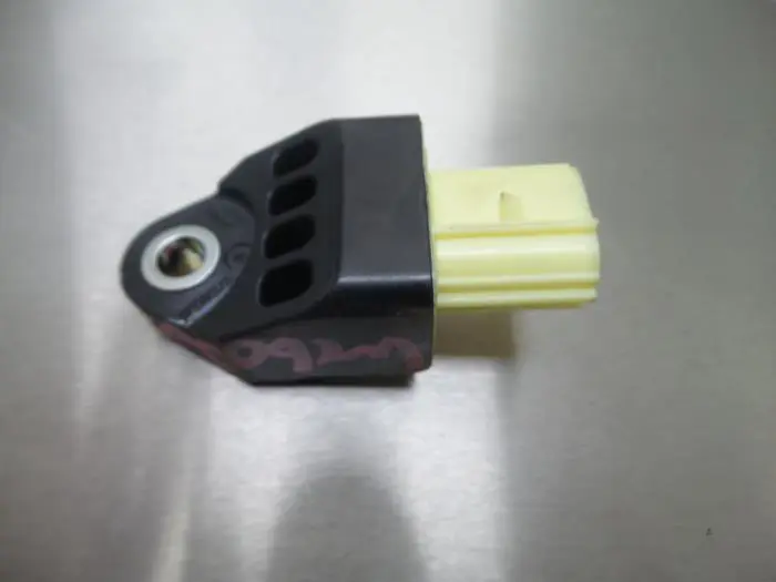 Airbag sensor Toyota IQ