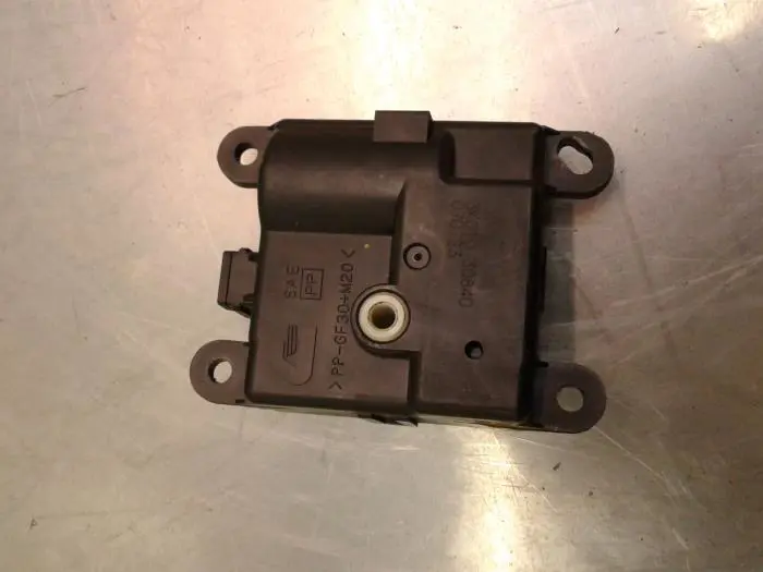 Heater valve motor Nissan X-Trail