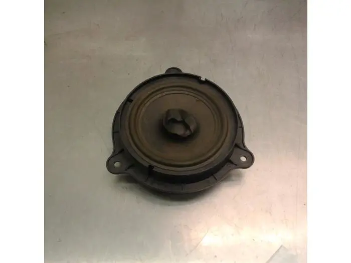 Speaker Nissan Primera