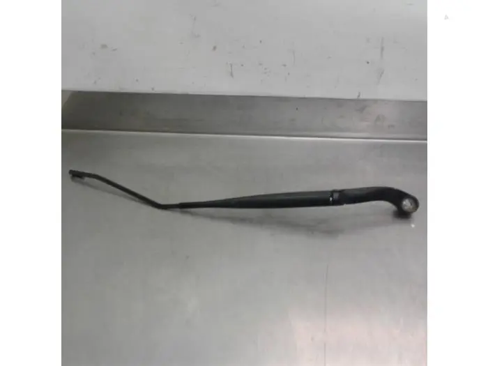 Front wiper arm Chevrolet Spark