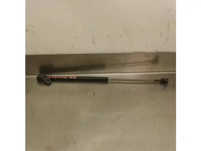 Rear gas strut, right Kia Cerato