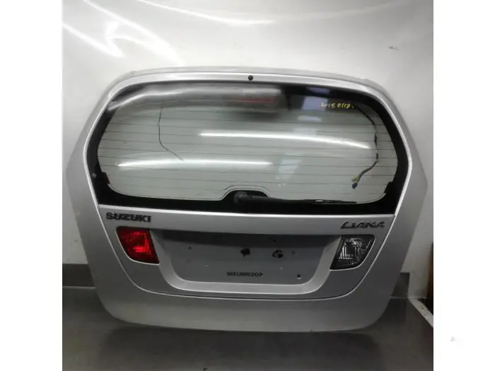 Tailgate Suzuki Liana