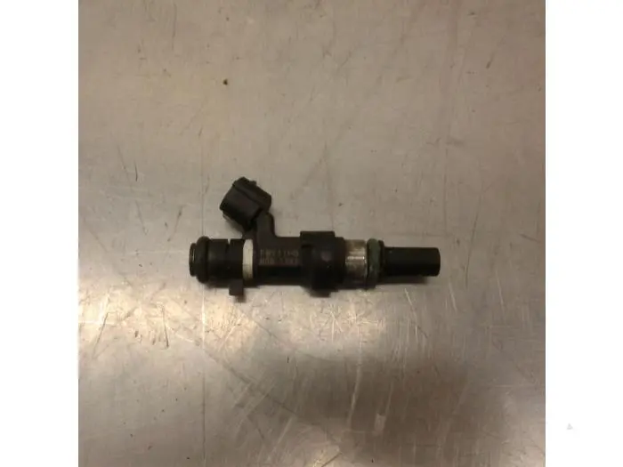 Injector (petrol injection) Nissan Micra