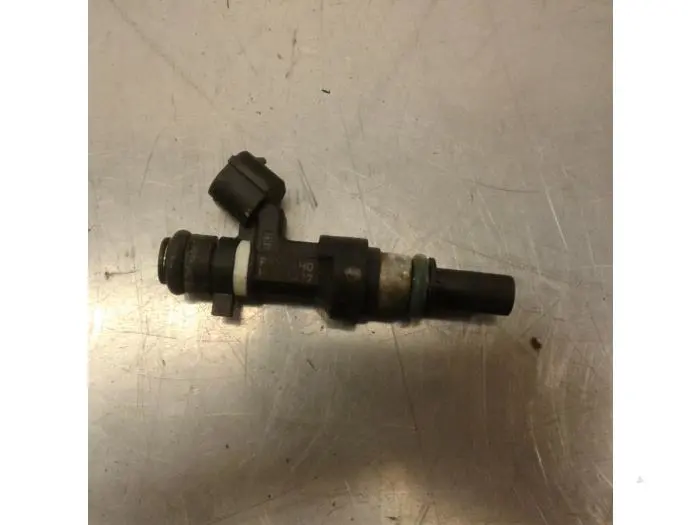 Injector (petrol injection) Nissan Micra