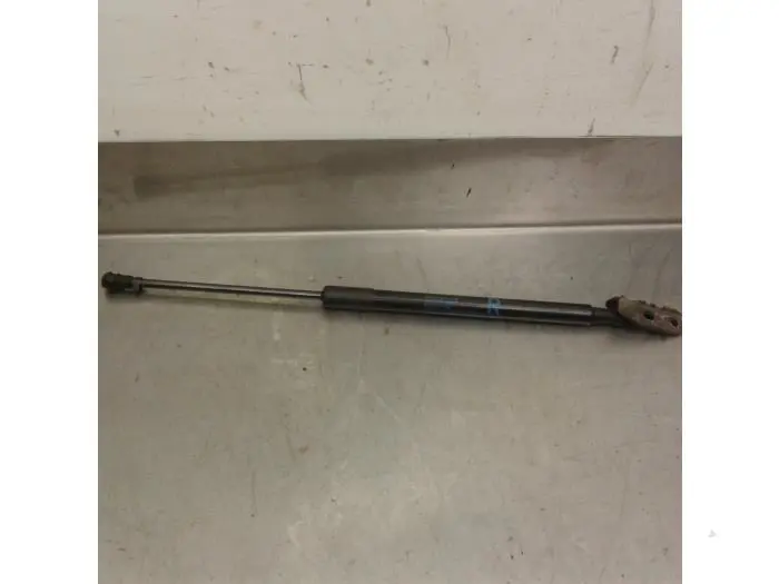 Rear gas strut, right Toyota Auris