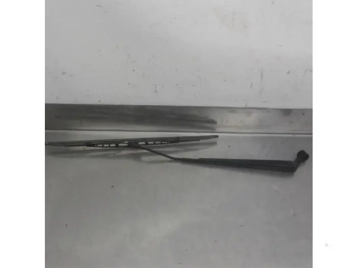 Front wiper arm Daihatsu Sirion