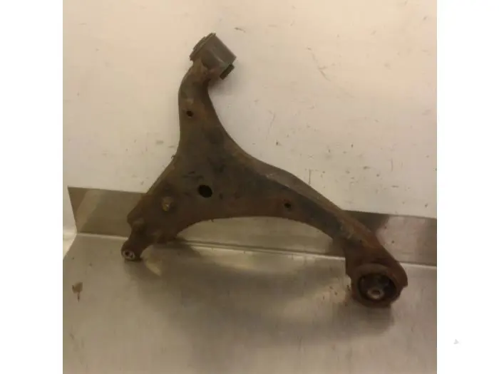 Front lower wishbone, left Kia Cee'D