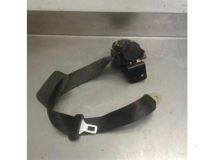 Rear seatbelt, right Toyota Avensis