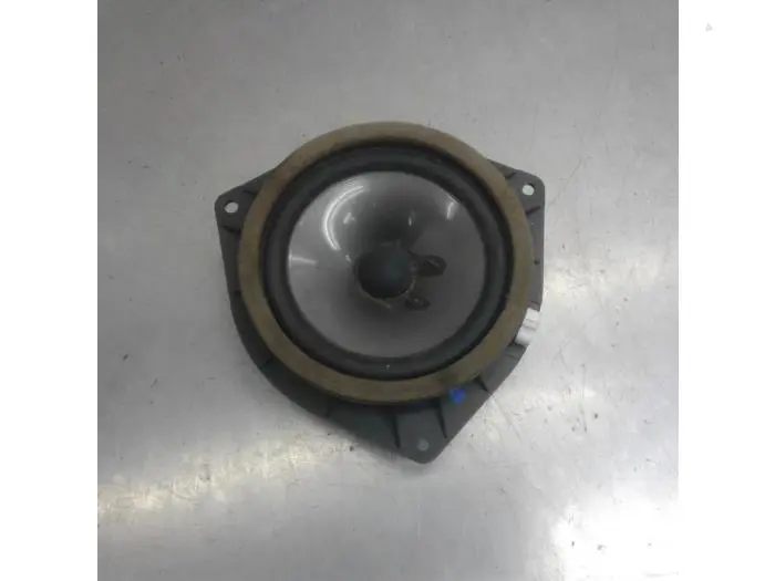 Speaker Lexus IS 300