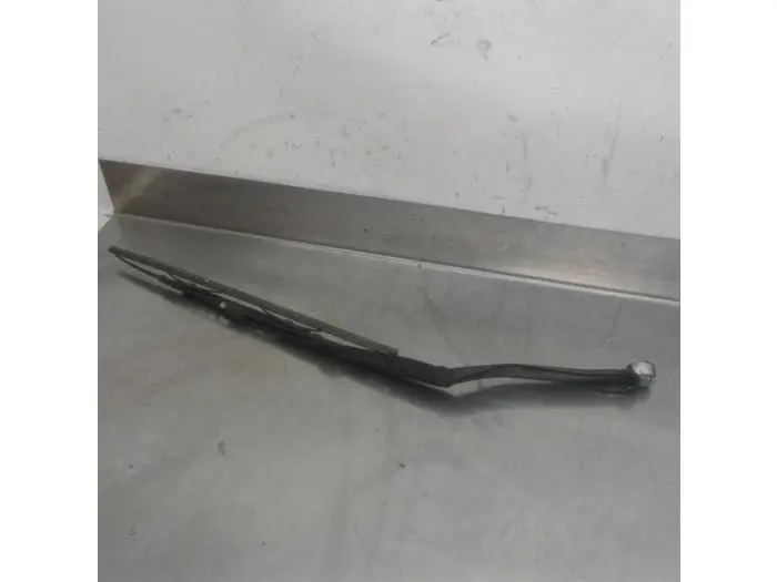 Front wiper arm Nissan 350 Z