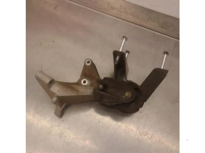 Gearbox mount Suzuki Swift